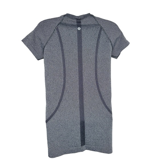 Lululemon Swiftly Tech Womens 6 Short Slv Shirt 2.0 Gray Metallic Hip Length S - Picture 6 of 9